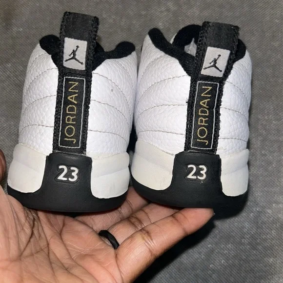 Jordan 12s Royalty Taxis size 10c - Picture 5 of 6